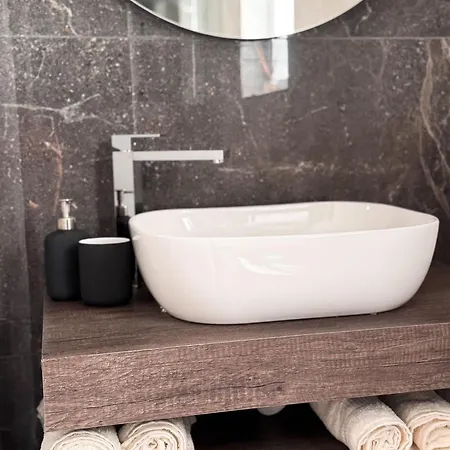 Opal Suites, St Julian's San Ġiljan