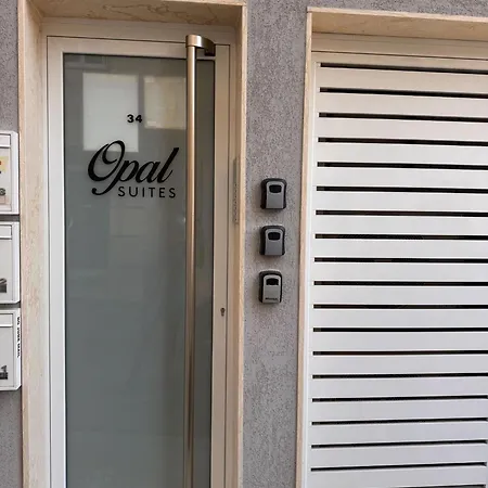 Opal Suites, St Julian's Апартаменты Сент Джулианс